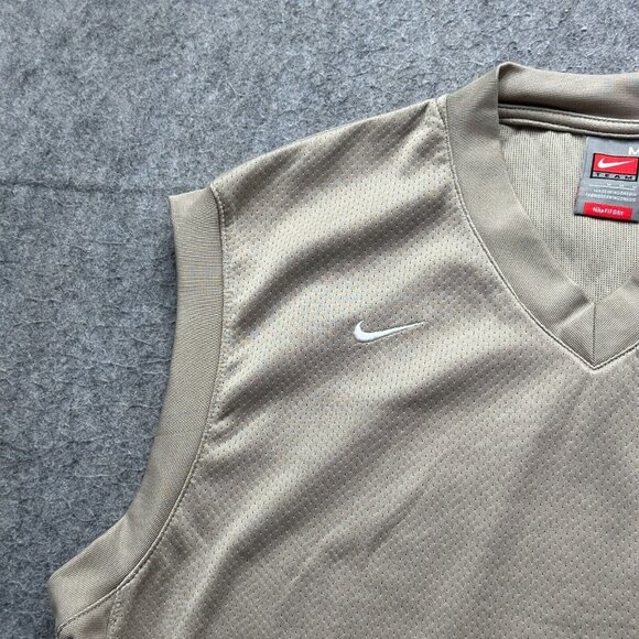 Texas A&M Aggies Nike Sweater Vest Men M Beige Knit Performance Pullover V-Neck - Picture 3 of 12
